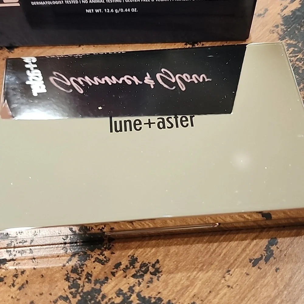 Lune + Aster Glimmer Glow Face And Palette - 0.44 oz BNIB